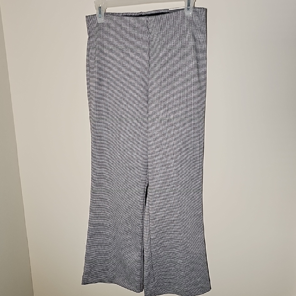 Counterparts Black‎ and White Houndstooth Pants.  NWT. Size Small. Mid Rise Boot